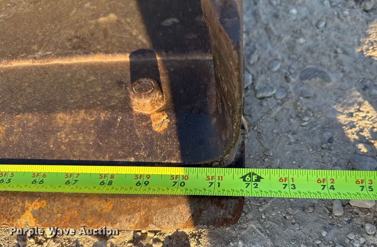 image for item EJ3092 2016 New Holland L228 skid steer loader