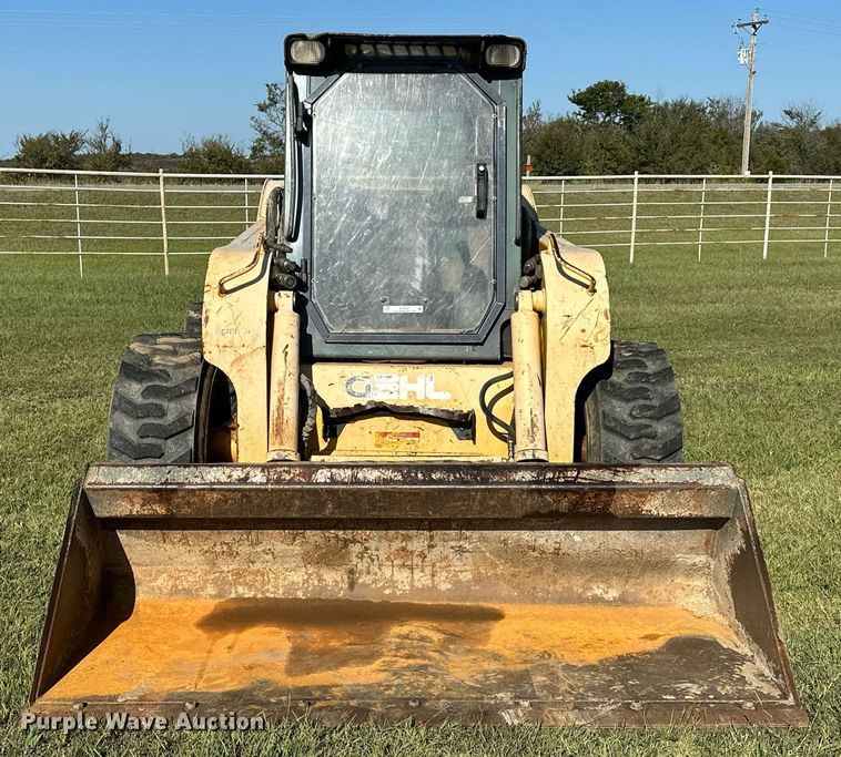 image for item EJ4858 2005 Gehl 7810 skid steer loader