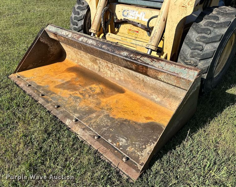 image for item EJ4858 2005 Gehl 7810 skid steer loader