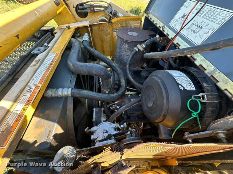 image for item EJ4858 2005 Gehl 7810 skid steer loader