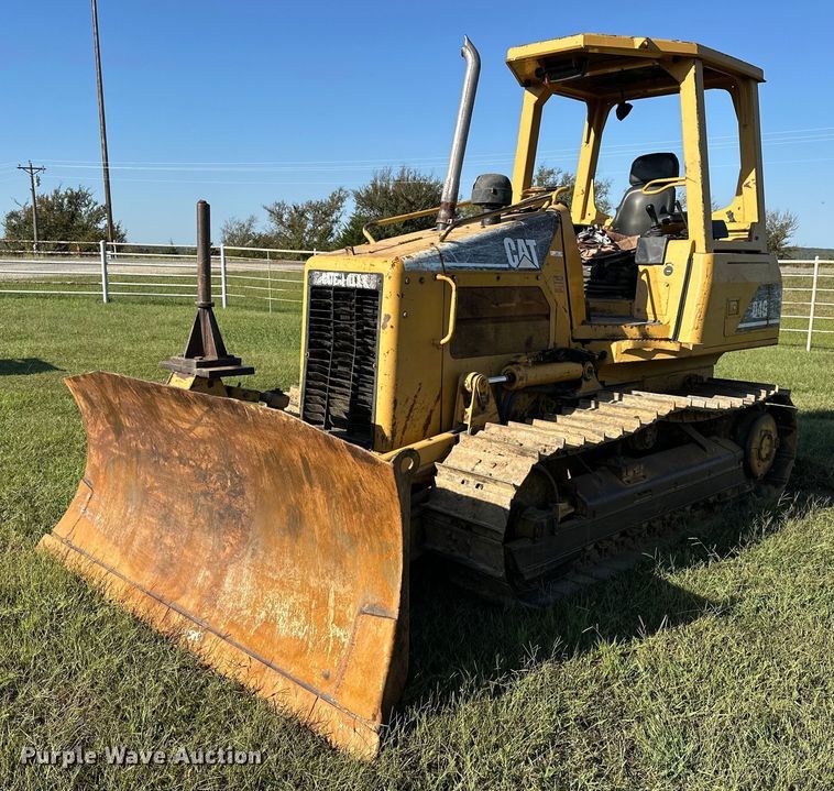 image for item EJ4859 2004 Caterpillar  D4G XL dozer