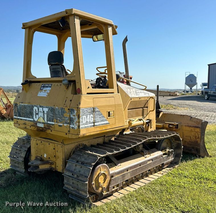 image for item EJ4859 2004 Caterpillar  D4G XL dozer