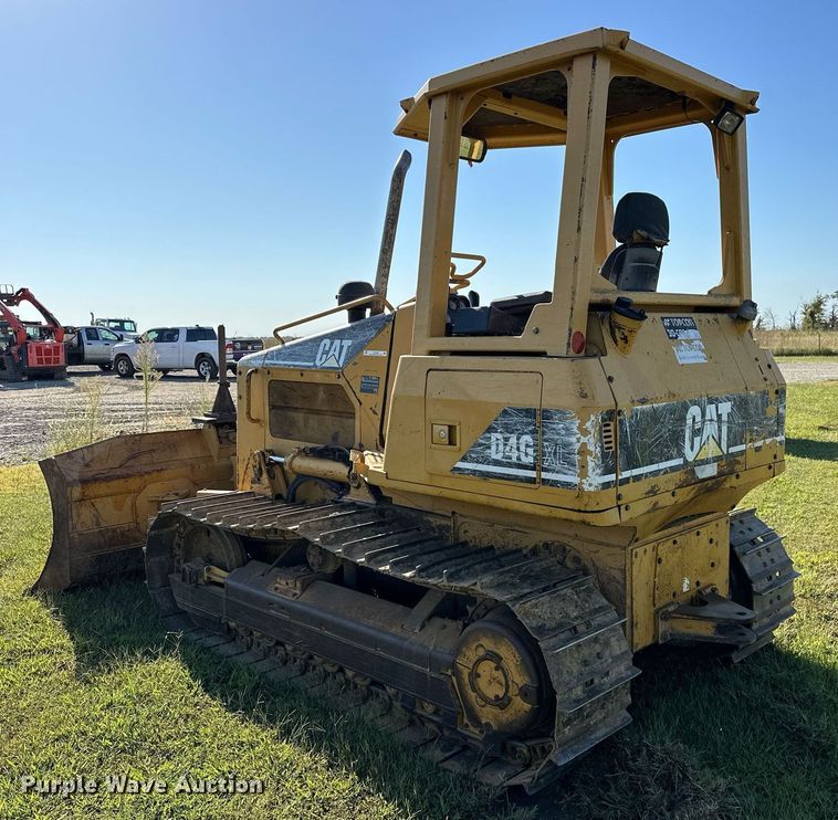 image for item EJ4859 2004 Caterpillar  D4G XL dozer