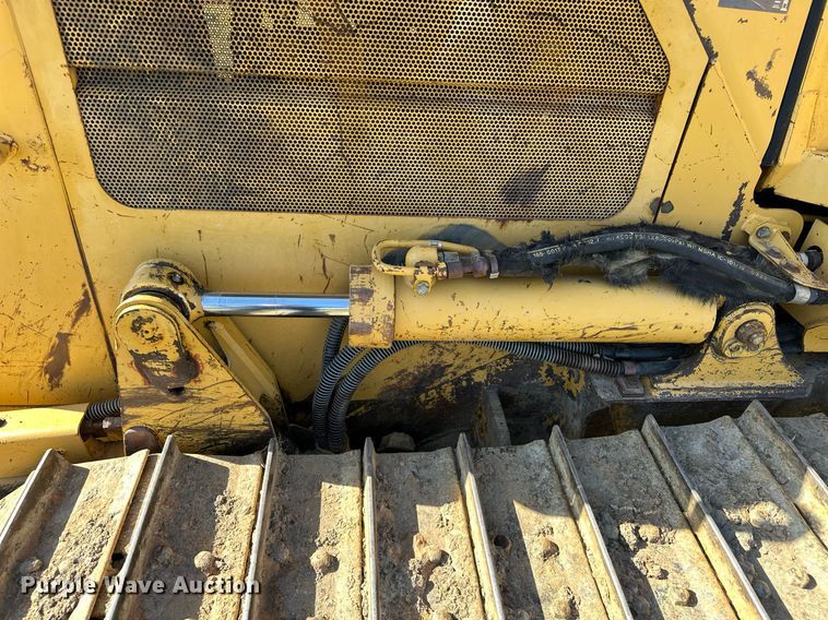 image for item EJ4859 2004 Caterpillar  D4G XL dozer