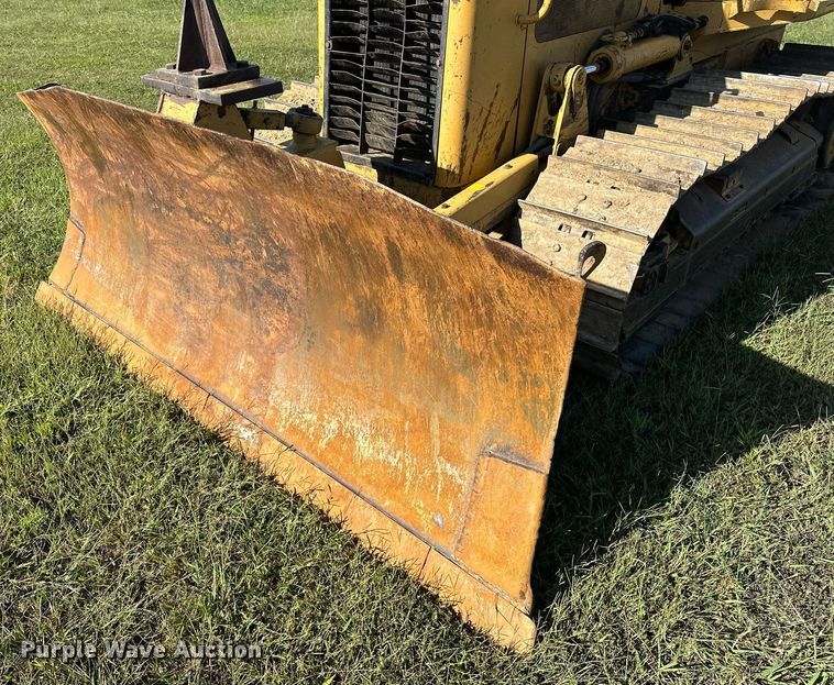 image for item EJ4859 2004 Caterpillar  D4G XL dozer