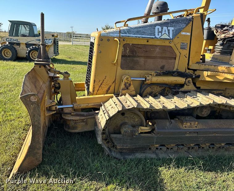image for item EJ4859 2004 Caterpillar  D4G XL dozer
