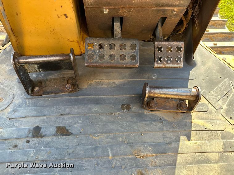 image for item EJ4859 2004 Caterpillar  D4G XL dozer