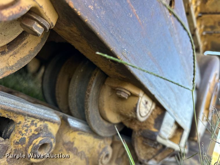 image for item EJ4859 2004 Caterpillar  D4G XL dozer