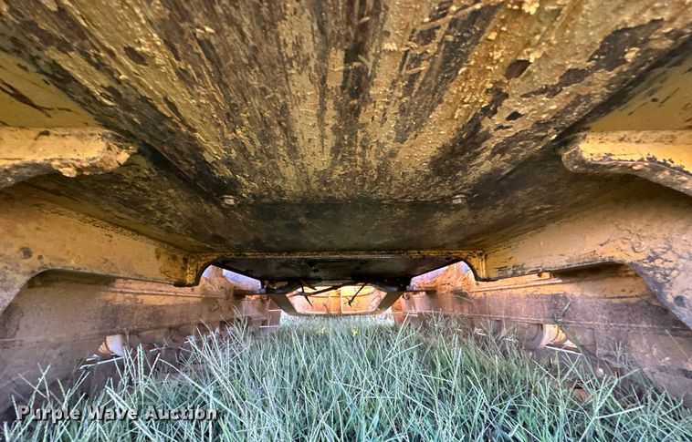 image for item EJ4859 2004 Caterpillar  D4G XL dozer