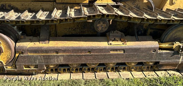 image for item EJ4859 2004 Caterpillar  D4G XL dozer