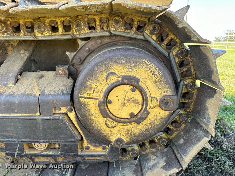 image for item EJ4859 2004 Caterpillar  D4G XL dozer