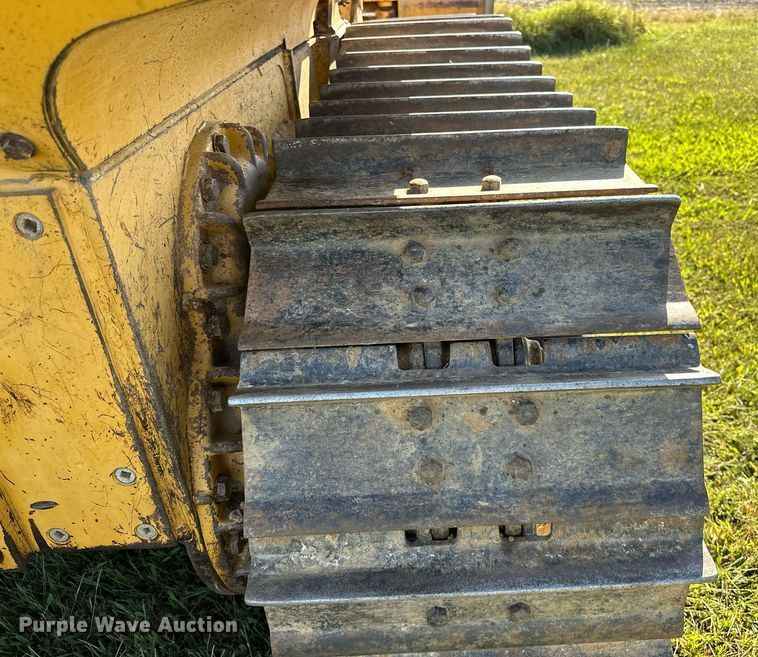 image for item EJ4859 2004 Caterpillar  D4G XL dozer