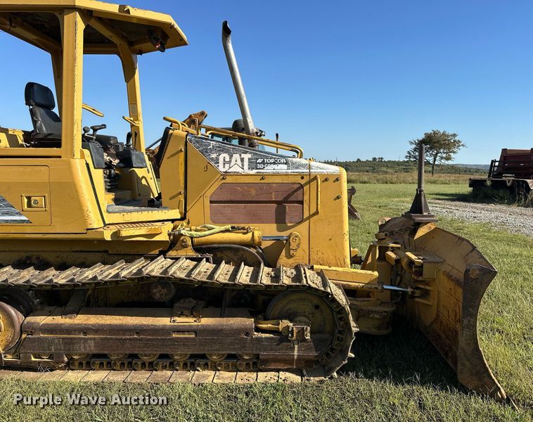 image for item EJ4859 2004 Caterpillar  D4G XL dozer