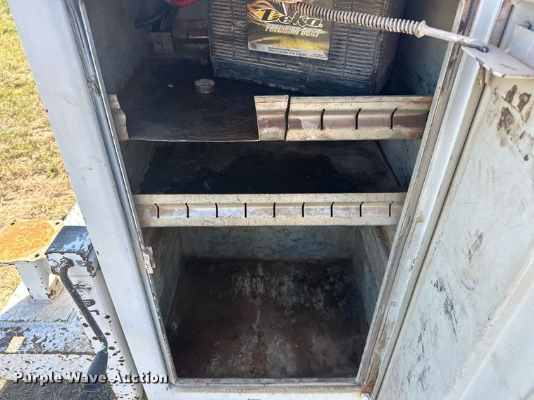 image for item EJ4864 2011 Ford F450 Super Duty XL utility / service truck