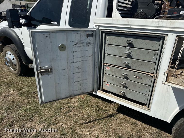 image for item EJ4864 2011 Ford F450 Super Duty XL utility / service truck