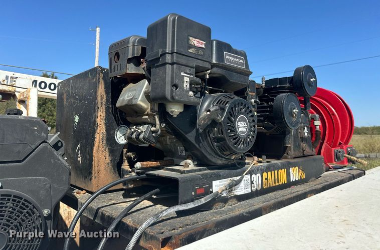 image for item EJ4864 2011 Ford F450 Super Duty XL utility / service truck