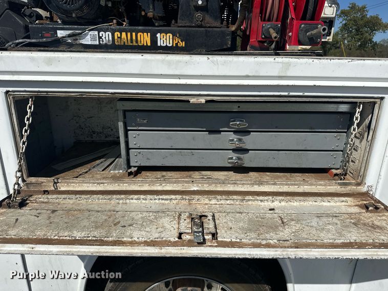 image for item EJ4864 2011 Ford F450 Super Duty XL utility / service truck