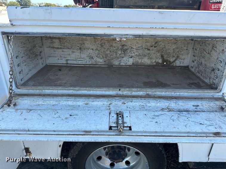 image for item EJ4864 2011 Ford F450 Super Duty XL utility / service truck