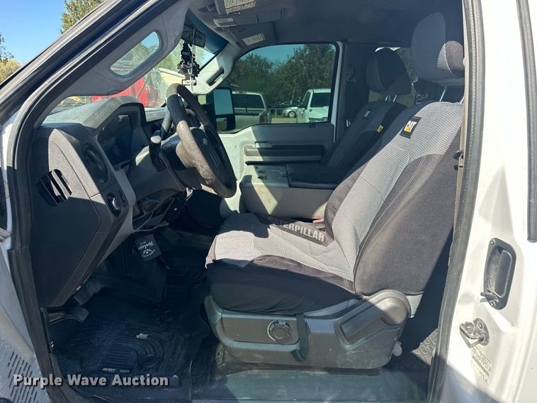 image for item EJ4864 2011 Ford F450 Super Duty XL utility / service truck