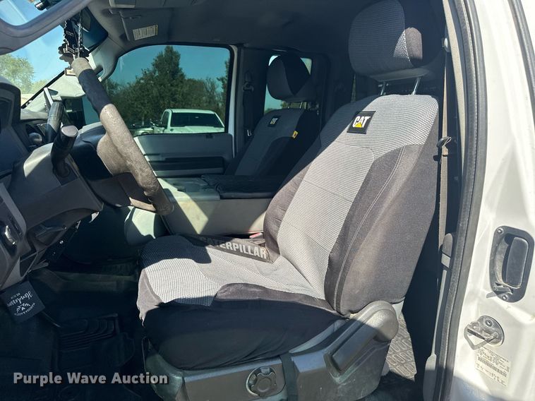 image for item EJ4864 2011 Ford F450 Super Duty XL utility / service truck