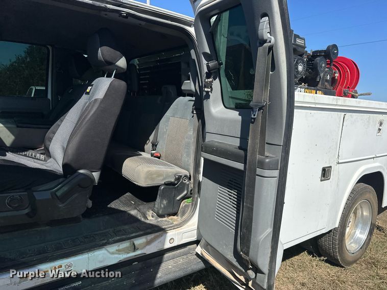 image for item EJ4864 2011 Ford F450 Super Duty XL utility / service truck