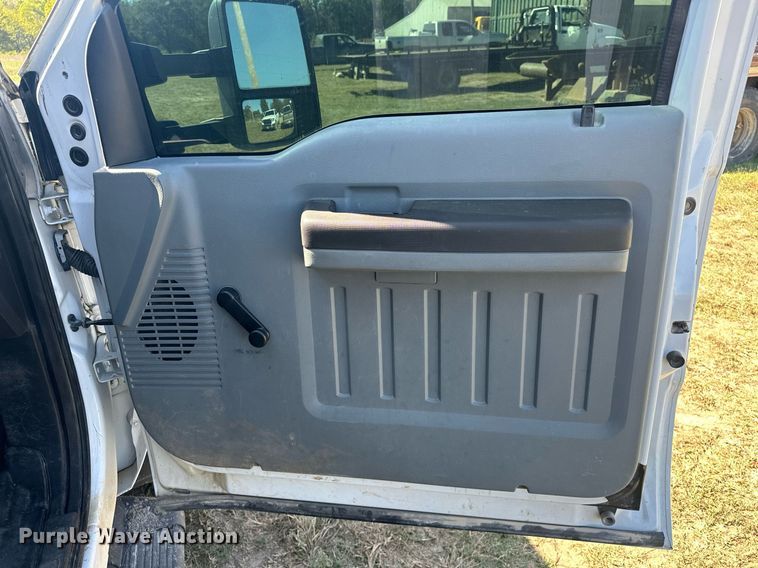 image for item EJ4864 2011 Ford F450 Super Duty XL utility / service truck