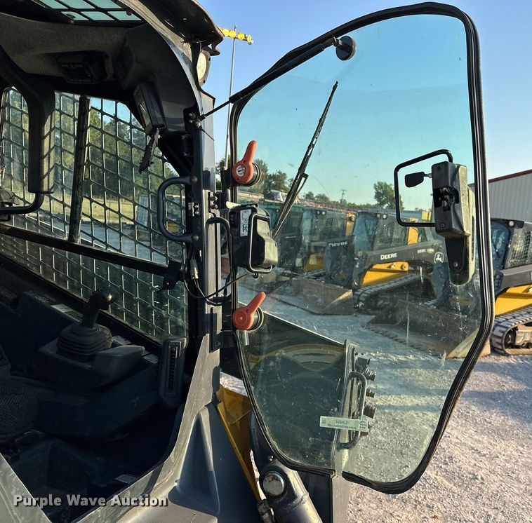 image for item EJ4894 2020 John Deere 333G tracked skid steer loader