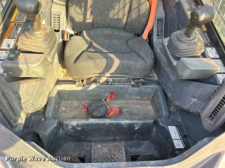 image for item EJ4894 2020 John Deere 333G tracked skid steer loader