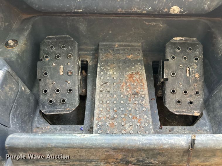 image for item EJ4894 2020 John Deere 333G tracked skid steer loader