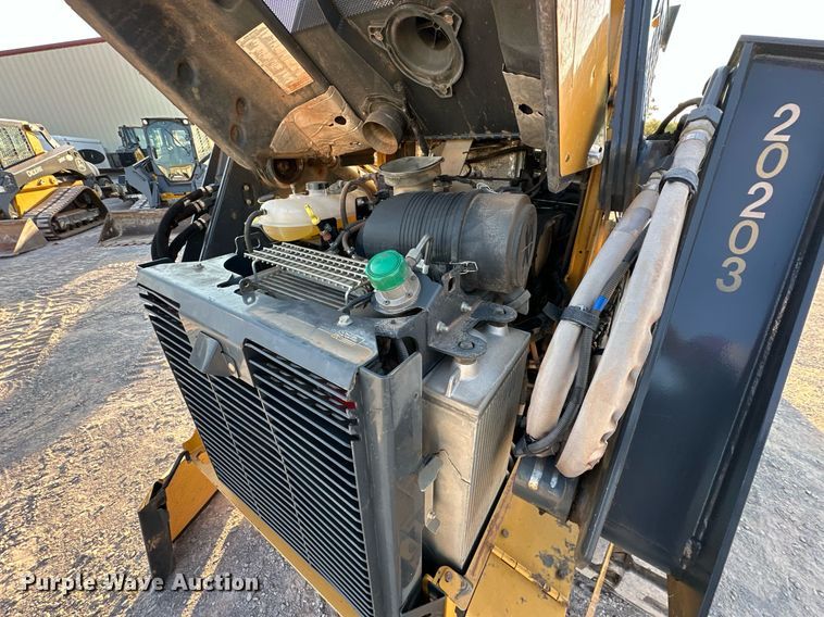 image for item EJ4894 2020 John Deere 333G tracked skid steer loader