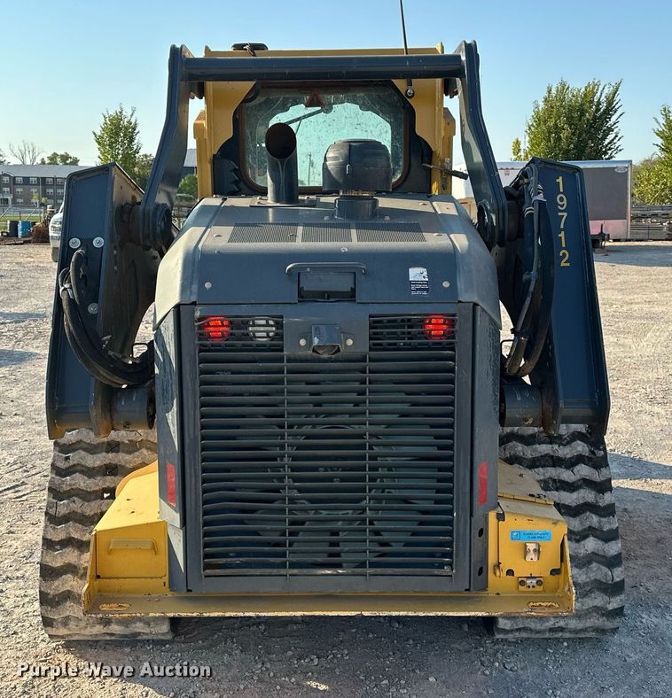 image for item EJ4895 2019 John Deere 333G tracked skid steer loader