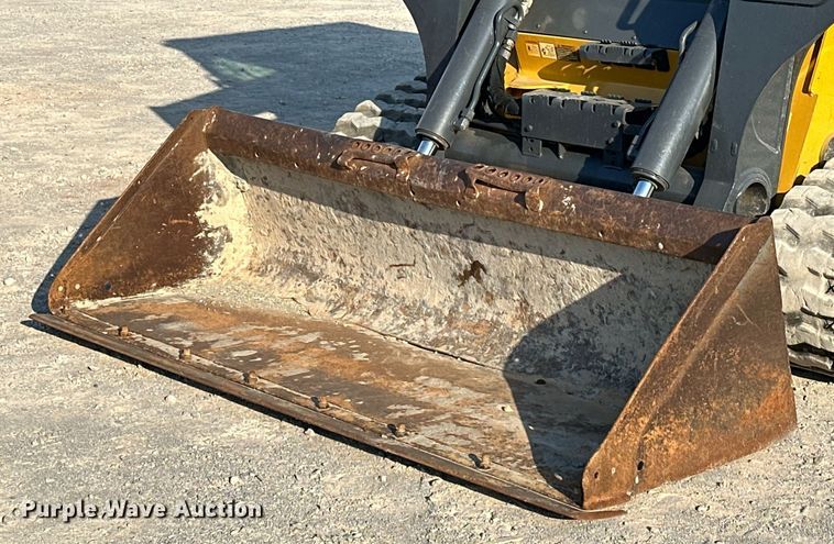 image for item EJ4895 2019 John Deere 333G tracked skid steer loader