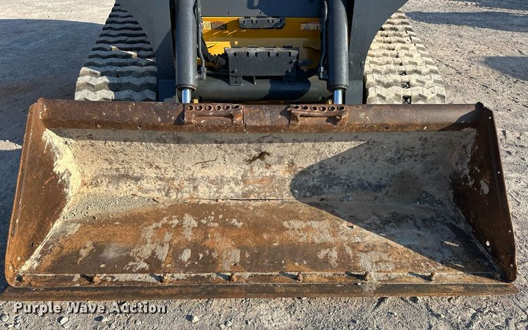 image for item EJ4895 2019 John Deere 333G tracked skid steer loader