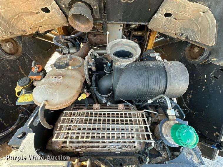 image for item EJ4895 2019 John Deere 333G tracked skid steer loader