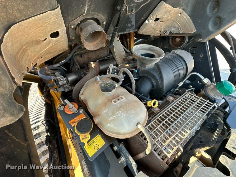 image for item EJ4895 2019 John Deere 333G tracked skid steer loader