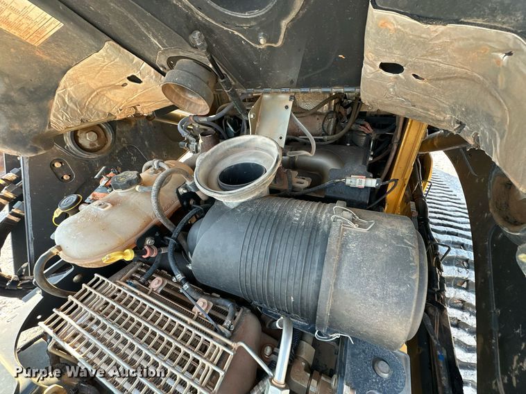 image for item EJ4895 2019 John Deere 333G tracked skid steer loader