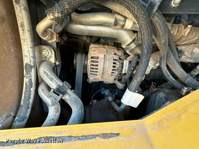 image for item EJ4895 2019 John Deere 333G tracked skid steer loader