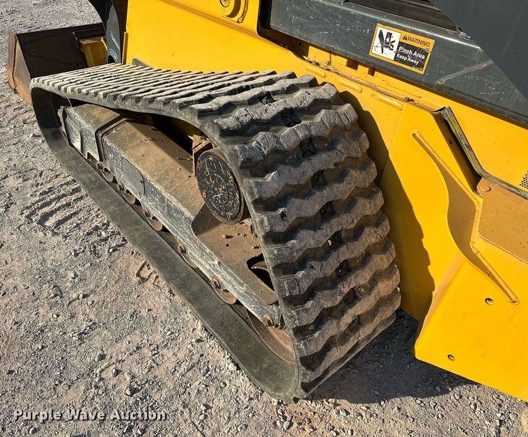 image for item EJ4895 2019 John Deere 333G tracked skid steer loader