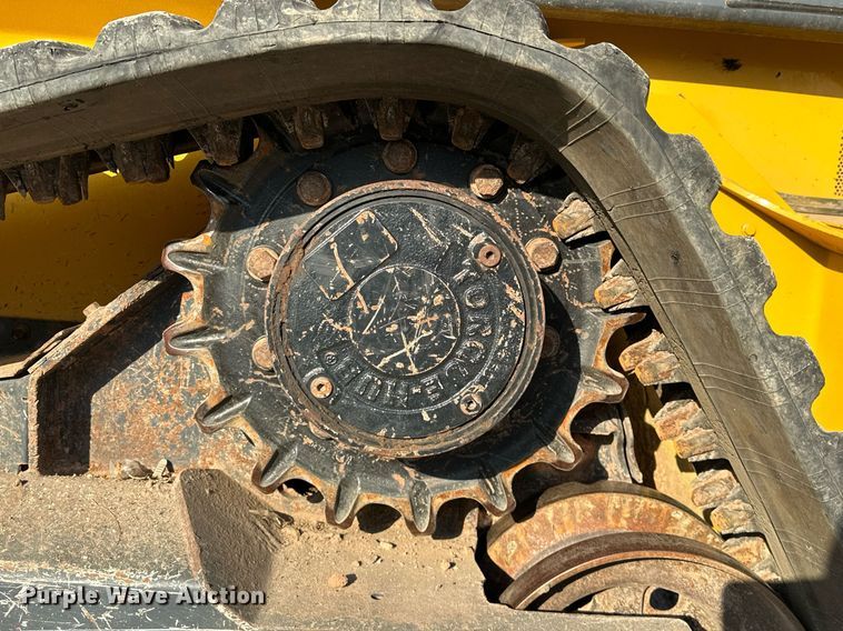 image for item EJ4895 2019 John Deere 333G tracked skid steer loader