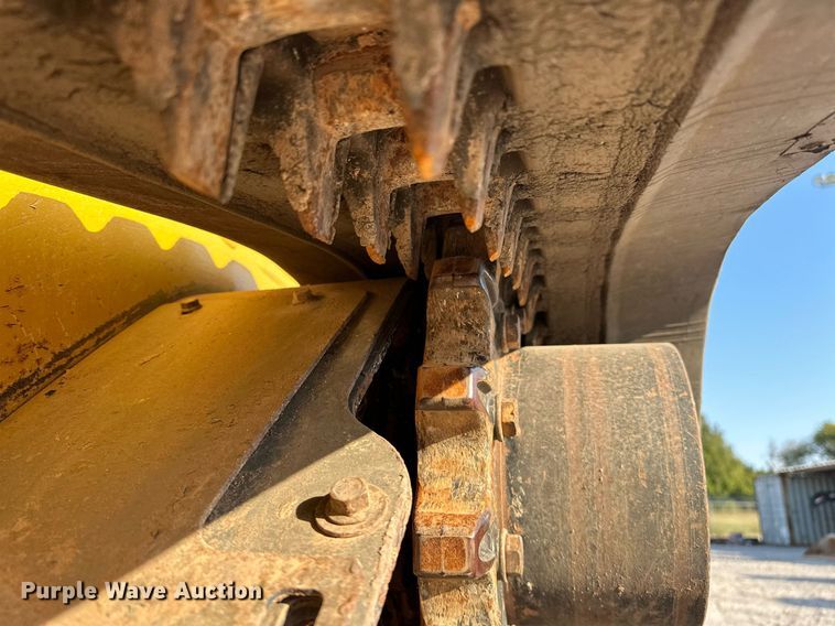 image for item EJ4895 2019 John Deere 333G tracked skid steer loader