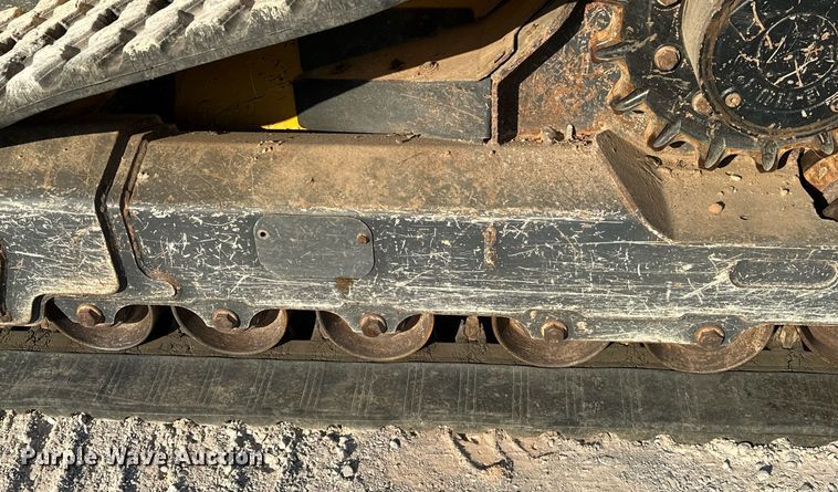 image for item EJ4895 2019 John Deere 333G tracked skid steer loader