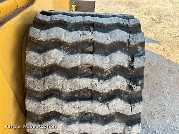 image for item EJ4895 2019 John Deere 333G tracked skid steer loader