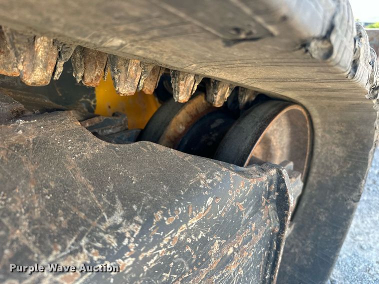 image for item EJ4895 2019 John Deere 333G tracked skid steer loader