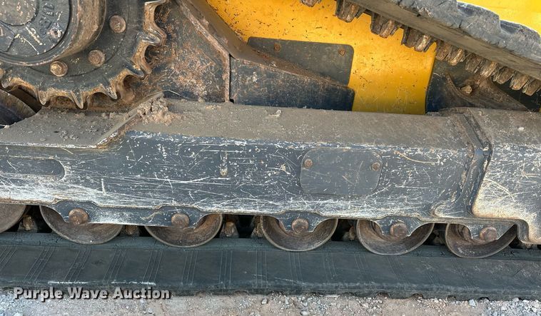 image for item EJ4895 2019 John Deere 333G tracked skid steer loader