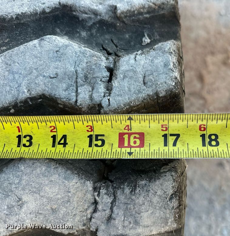 image for item EJ4895 2019 John Deere 333G tracked skid steer loader