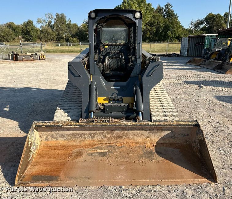 image for item EJ4896 2015 John Deere 333E tracked skid steer loader