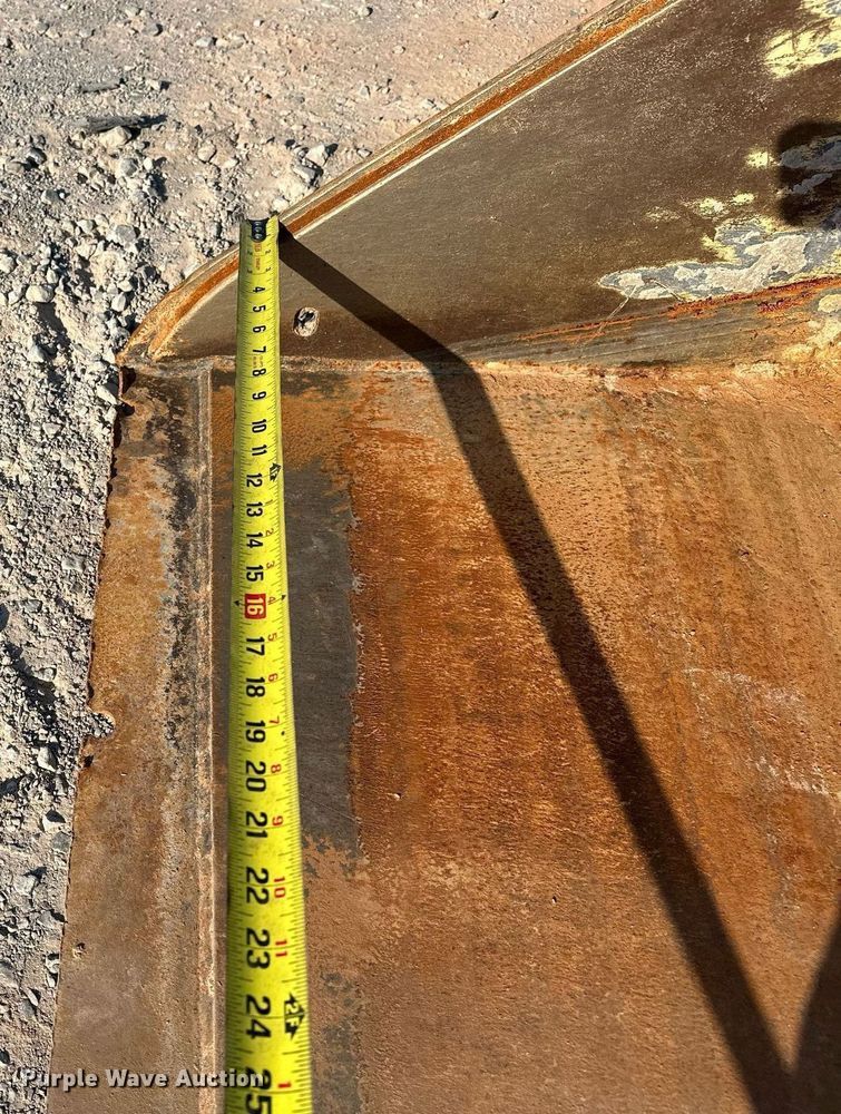 image for item EJ4896 2015 John Deere 333E tracked skid steer loader