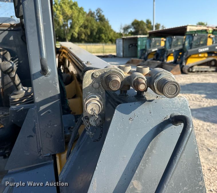 image for item EJ4896 2015 John Deere 333E tracked skid steer loader