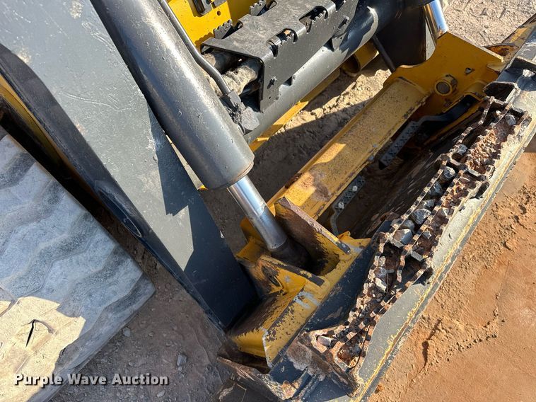 image for item EJ4896 2015 John Deere 333E tracked skid steer loader