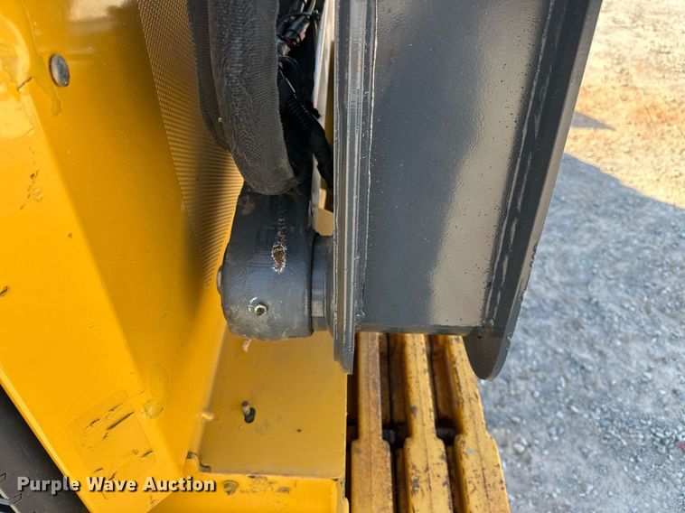 image for item EJ4896 2015 John Deere 333E tracked skid steer loader